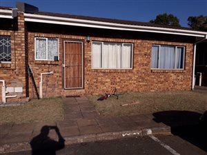 3 Bed Simplex in Brackenham