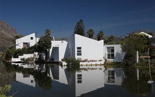 4 Bedroom House in Marina Da Gama