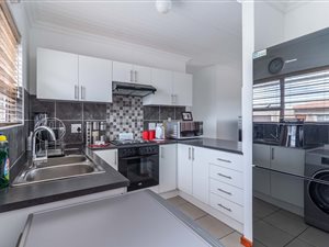 3 Bed House in Stratford Green
