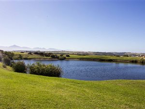 2 Bed Apartment in Oubaai and surrounds