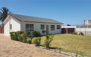 3 Bedroom House in Bothasig
