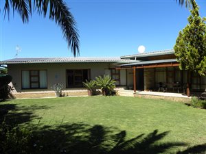 4 Bed House in Somerset East