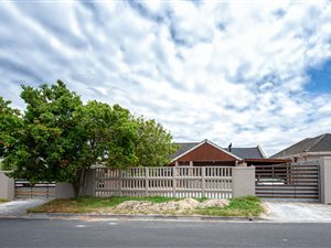 4 Bed House in Glenhaven