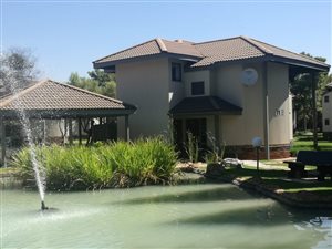 4 Bed Townhouse in Lanseria and surrounds