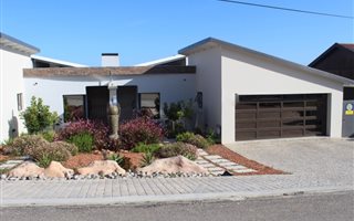3 Bedroom Duet in Reebok