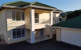 5 Bedroom House in Mt Edgecombe
