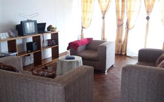 2 Bedroom Apartment in Universitas