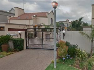 4 Bed Cluster in Meyersdal