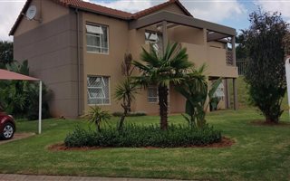 3 Bedroom Townhouse in Allens Nek