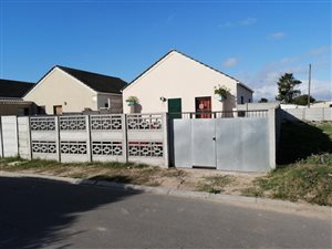 2 Bed House in New Macassar Village