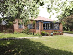 3 Bed House in Selection Park