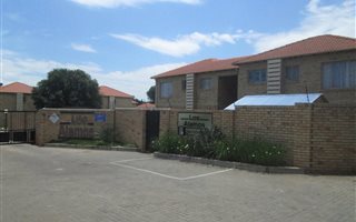 3 Bedroom Apartment in Vanderbijlpark SW