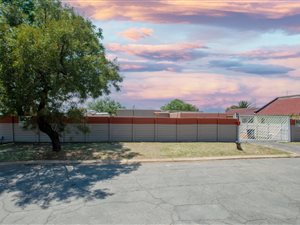 3 Bed House in Mayberry Park