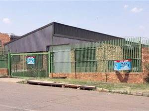 240 m² Industrial space in Devland