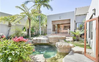 3 Bedroom Cluster in Cedar Lakes