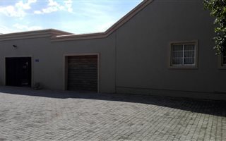 Office space in Evander