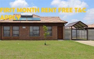 3 Bedroom House in Clayville