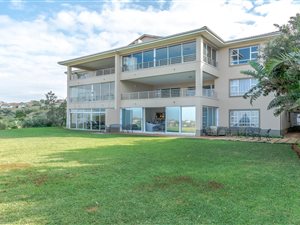 3 Bed Apartment in Beverley Hills Estate