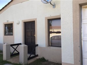 2 Bed House in Victoria Park