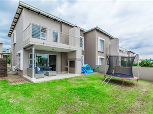 3 Bed Townhouse in Eagle Canyon Golf Estate