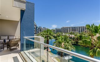 3 Bedroom Apartment in Waterfront