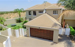 3 Bedroom Cluster in Woodlands Estate