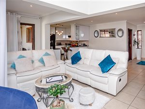 3 Bed Townhouse in Radiokop