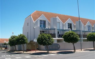 2 Bedroom Apartment in Whispering Pines