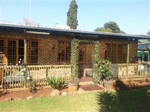3 Bed House in Bronberrick