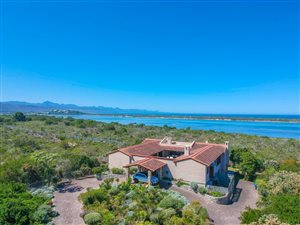 4 Bed House in Goose Valley