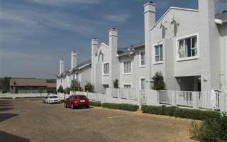 2 Bedroom Apartment in Bryanston