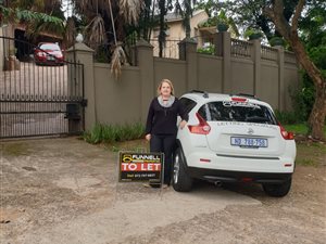 Bachelor apartment in Westridge