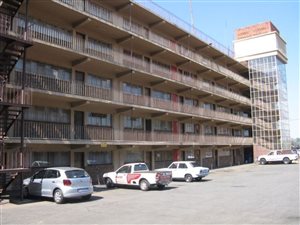 1 Bed Apartment in Eloffsdal