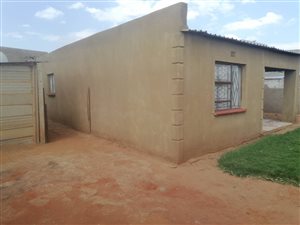 2 Bed House in Langaville