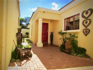 3 Bed Cluster in Sharonlea