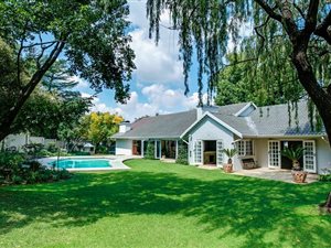 4 Bed House in Bryanston
