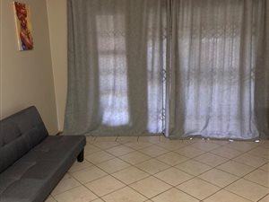 2 Bed Townhouse in Ruimsig