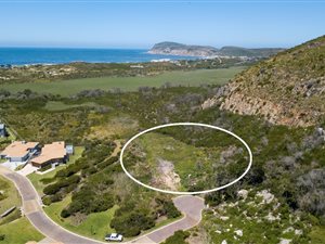 1817 m² Land available in Whale Rock