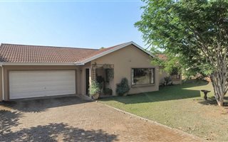 3 Bedroom House in Crestholme
