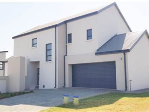 3 Bed House in Zambezi Manor Estate