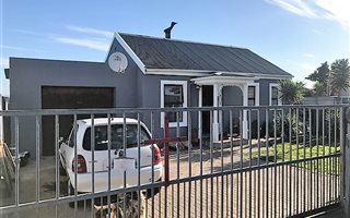 2 Bedroom House in Brackenfell Central