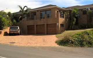 6 Bedroom House in Loevenstein
