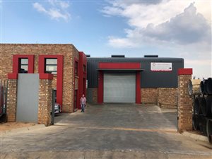 588 m² Industrial space in Chloorkop