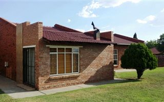 3 Bedroom House in Evander