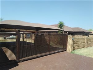 3 Bed House in Karen Park