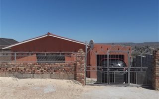 3 Bedroom House in Kwadwesi