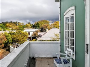 1 Bed Apartment in Wynberg Upper