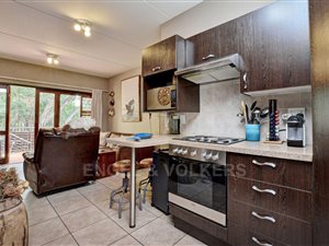 2 Bed Apartment in Douglasdale