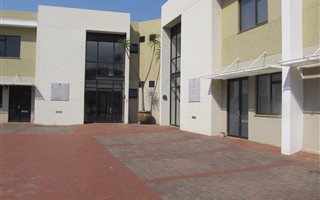213 m² Office Space in Westville