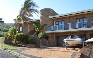 5 Bedroom House in Paarl Central West